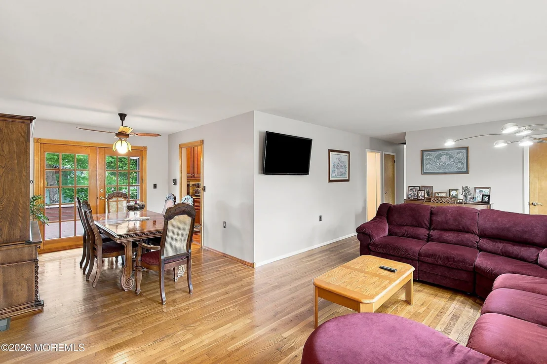 Photo of 953 Kearny Avenue
