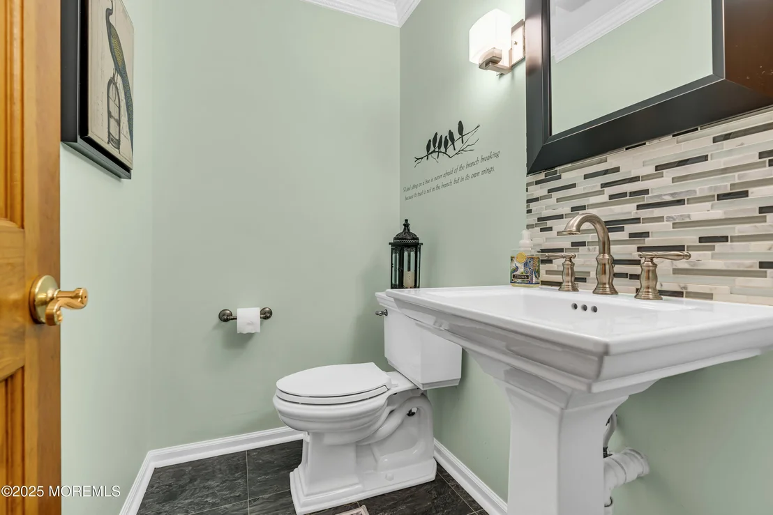 Photo of 560 Midwood Drive