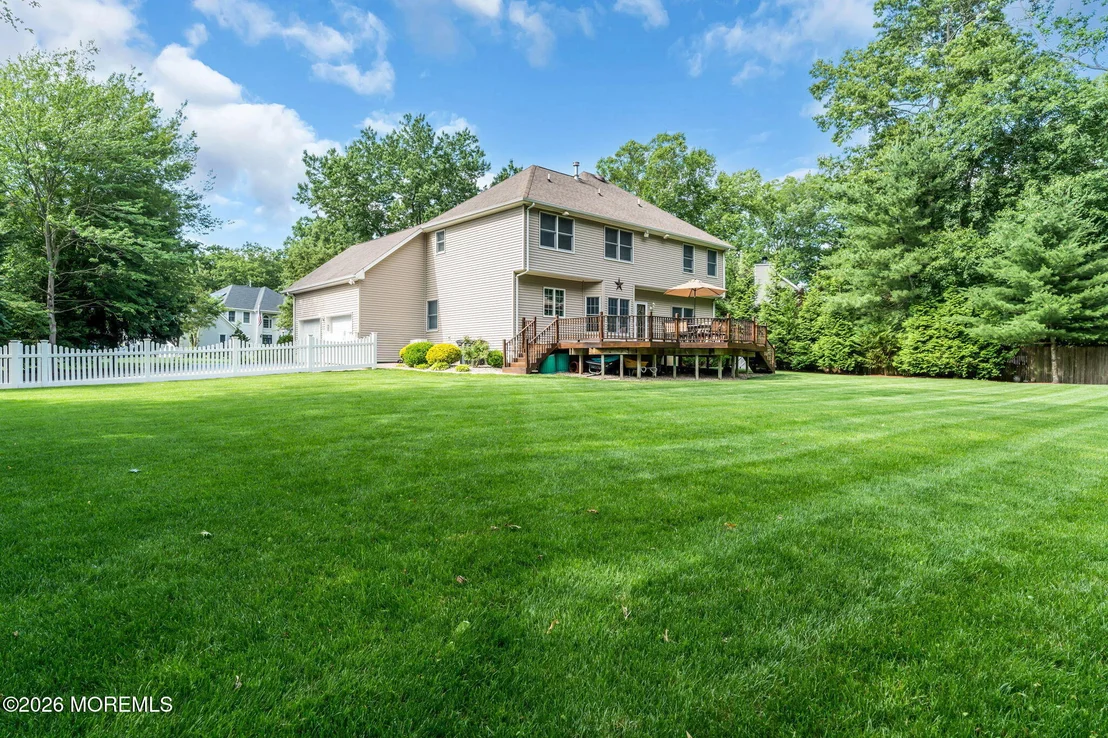 Photo of 2093 Overbrook Drive