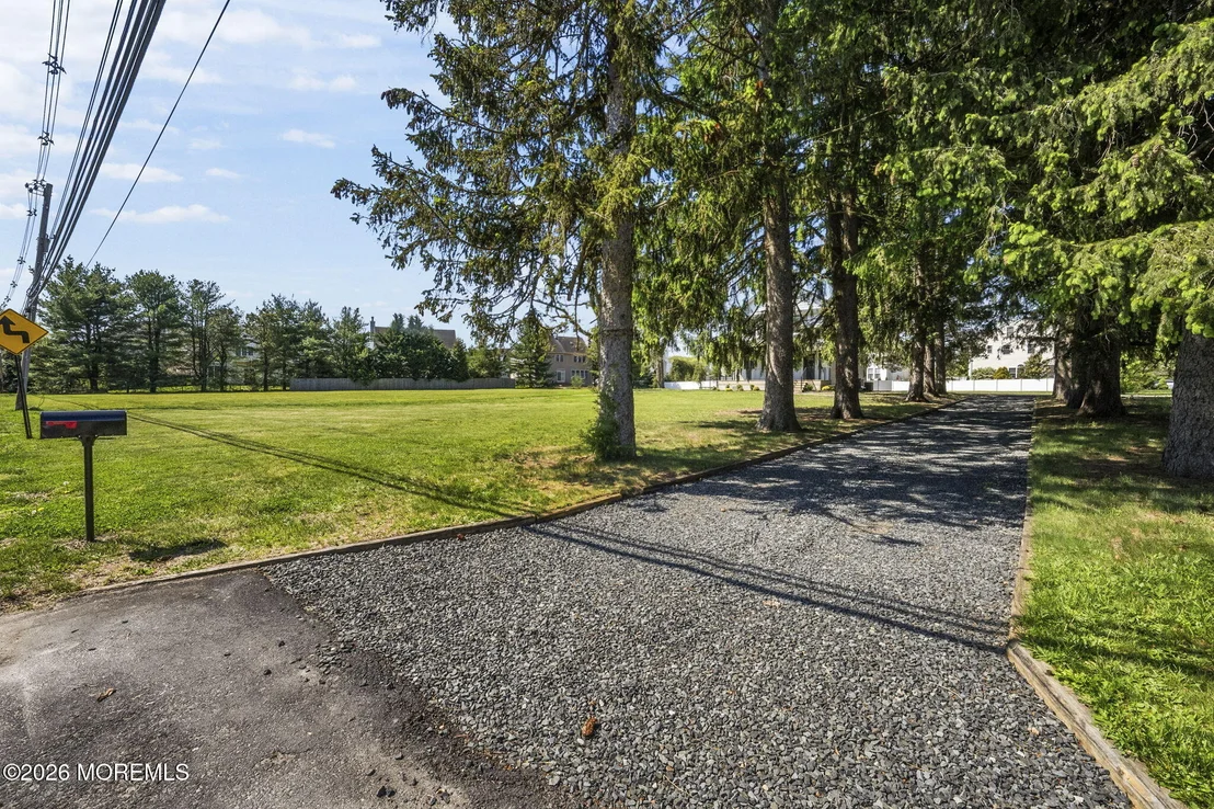 Photo of 194 Fort Plains Road