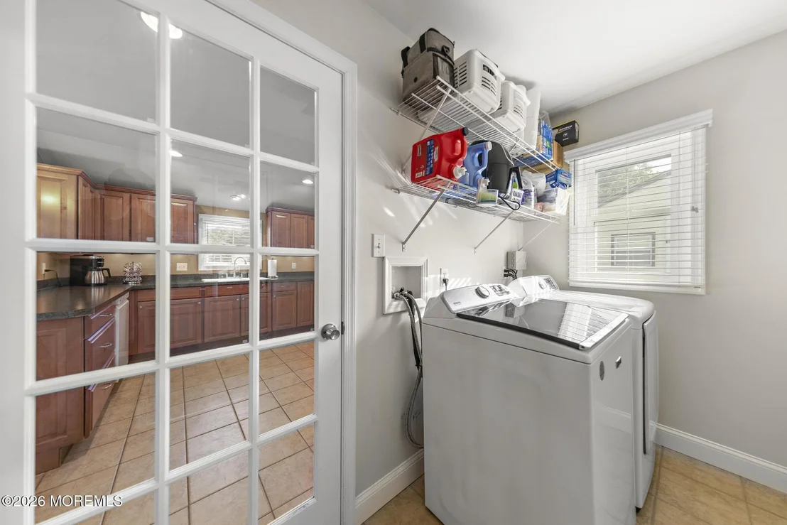 Photo of 211 3rd Avenue
