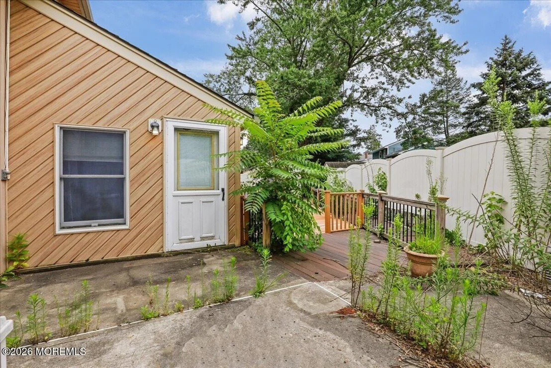 Photo of 20 Eisele Avenue