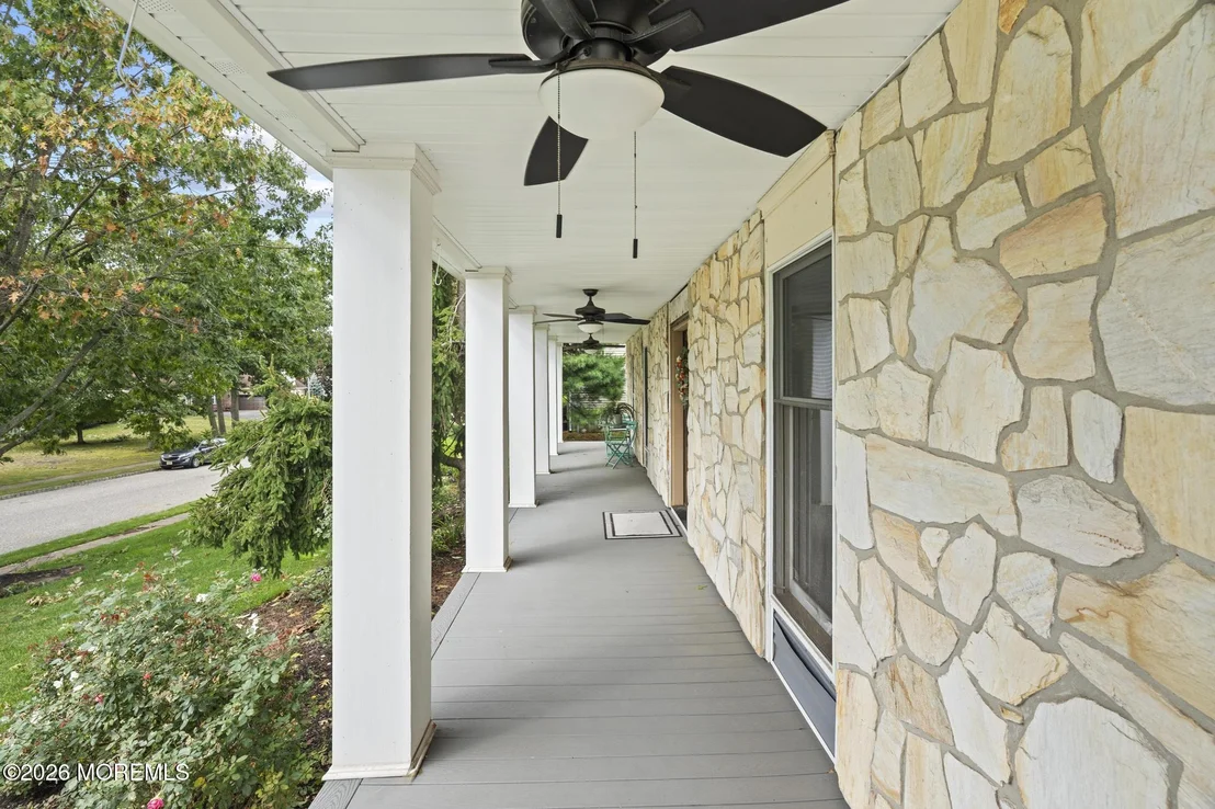 Photo of 711 Tall Oaks Drive