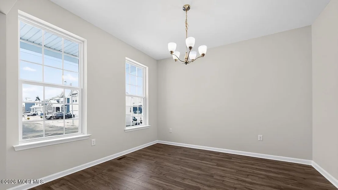 Photo of 453 Bellevue Avenue