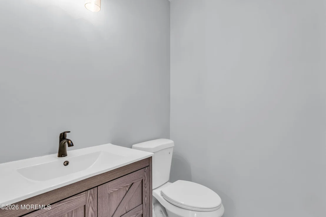Photo of 134 Pulaski Boulevard