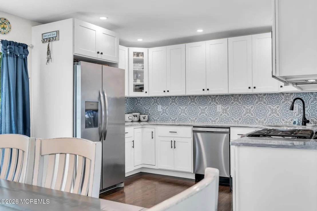 Photo of 417 Chestnut Drive