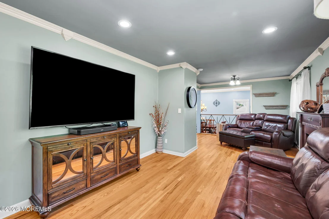 Photo of 687 Hopping Road