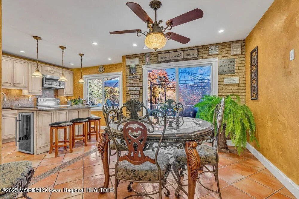 Photo of 541 Frank Applegate Road