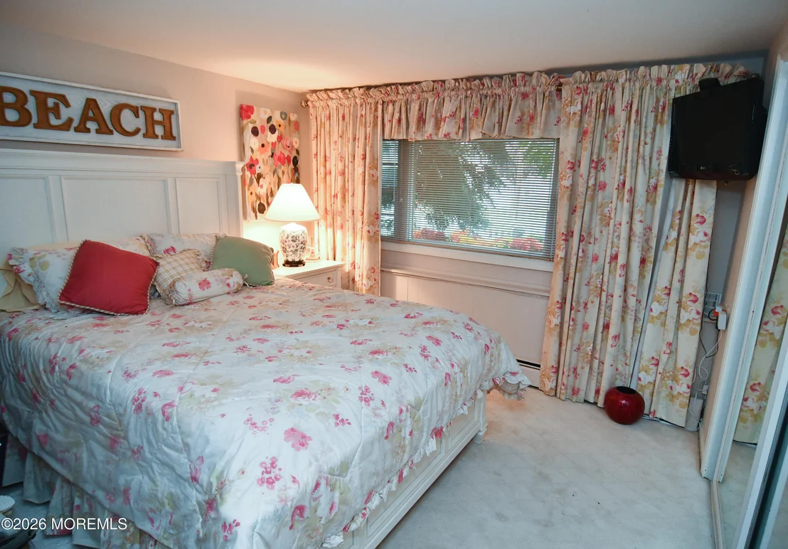 Photo of 902 10th Street
