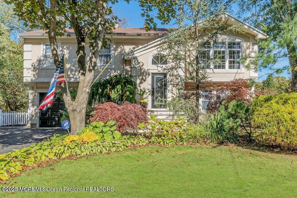 Photo of 541 Frank Applegate Road