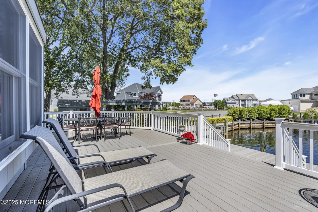 Photo of 560 Midwood Drive