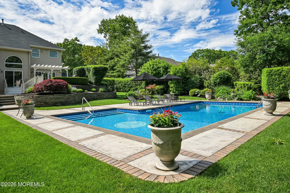 Photo of 2352 Macintosh Drive