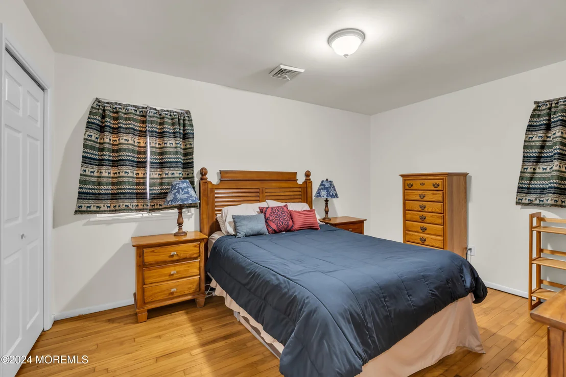 Photo of 512 N Shore Drive