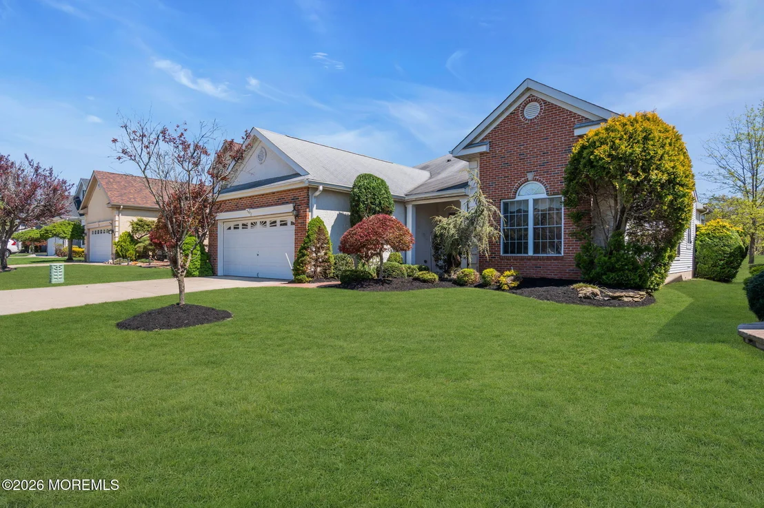 Photo of 39 Baltusrol Drive