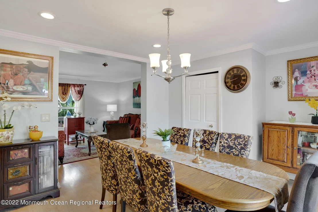 Photo of 2113 W Bangs Avenue