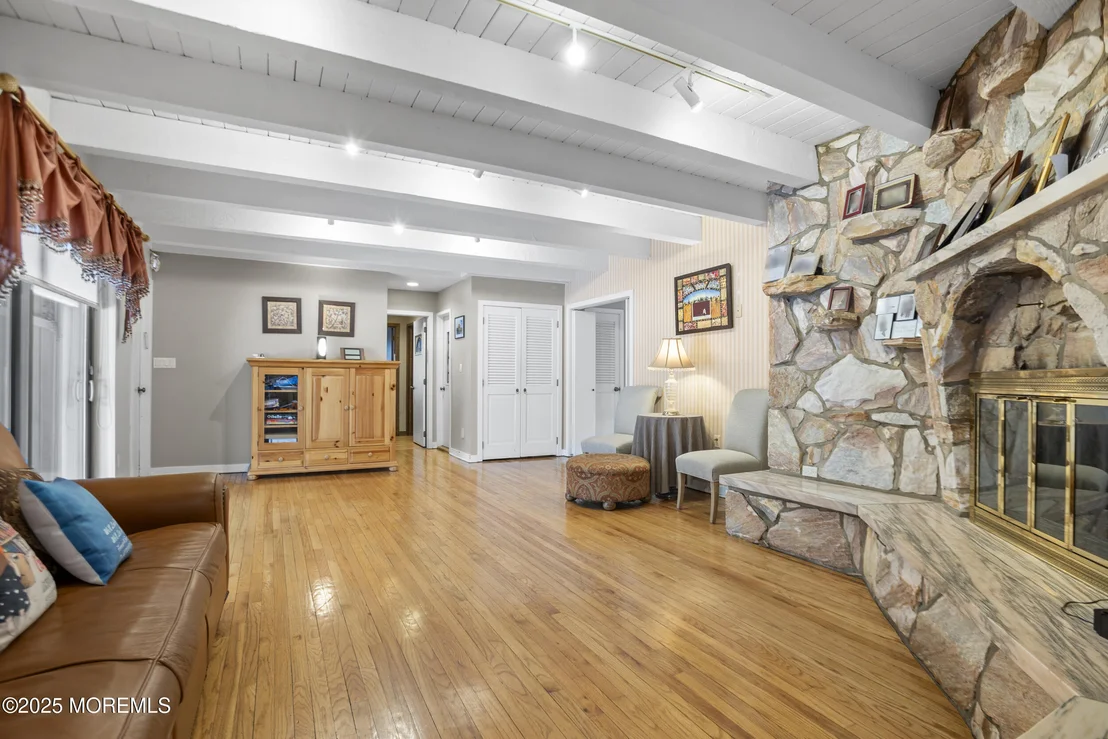 Photo of 780 Green Valley Road