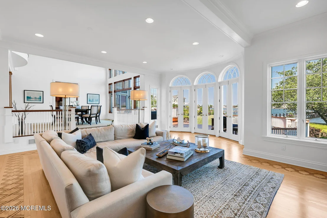 Photo of 229 Comanche Drive