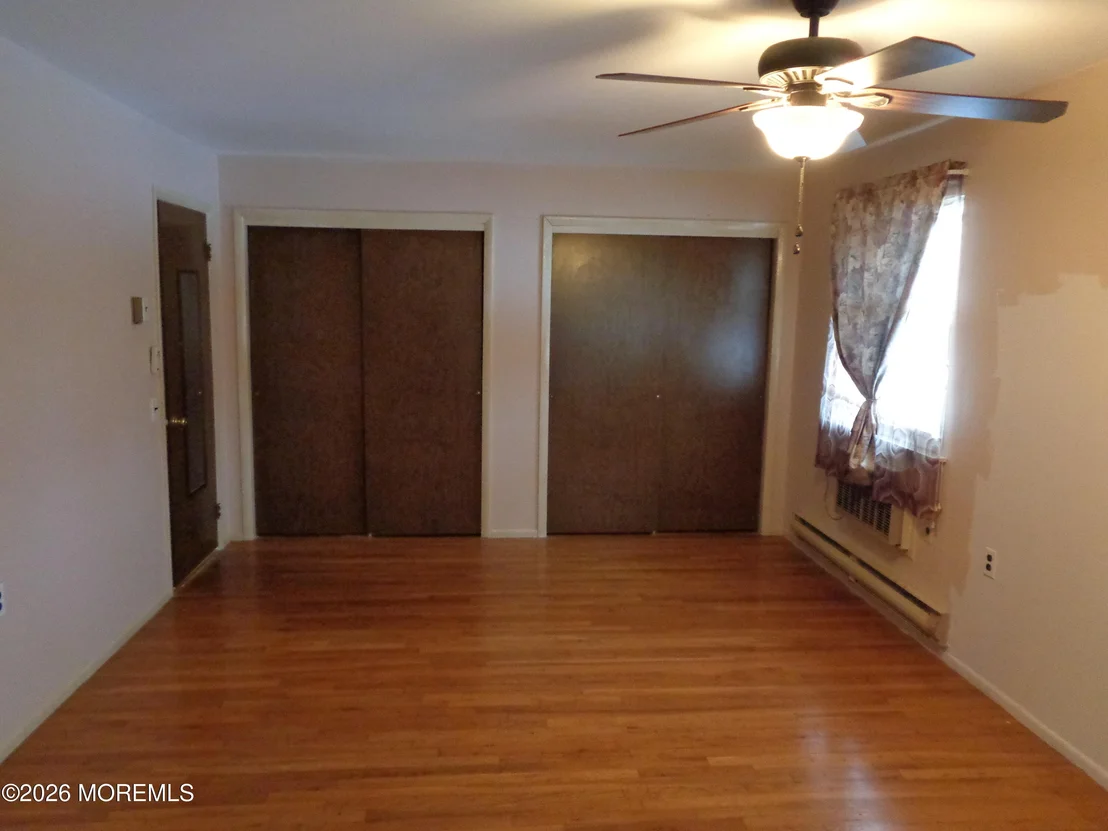 Photo of 608 B Willow Lane