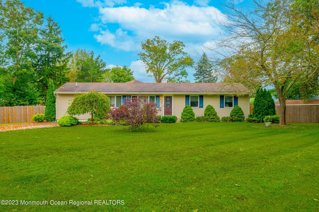 Photo of 1147 Overlook Drive