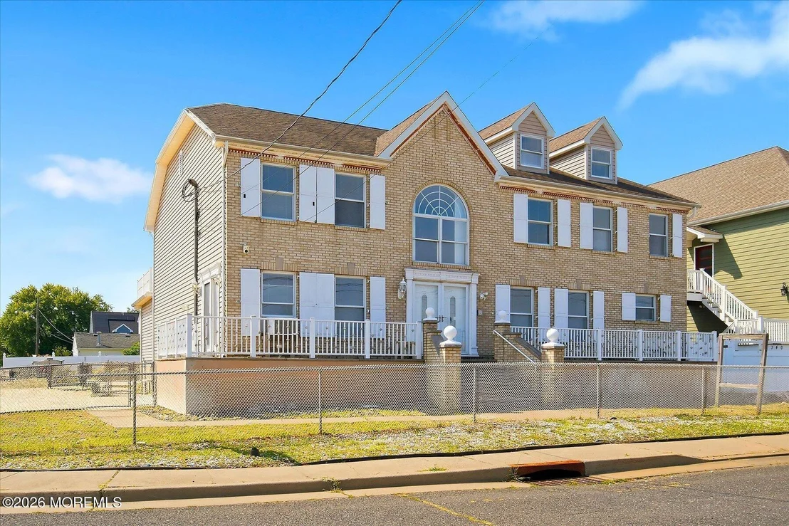 Photo of 342 Front Street