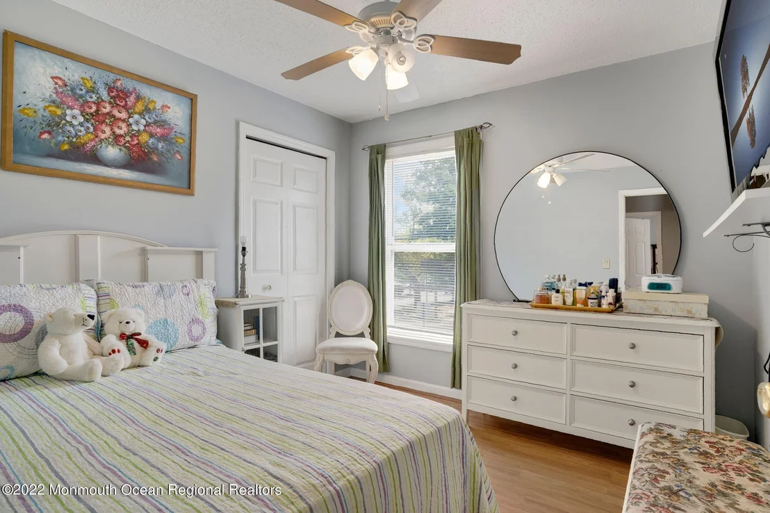 Photo of 2113 W Bangs Avenue