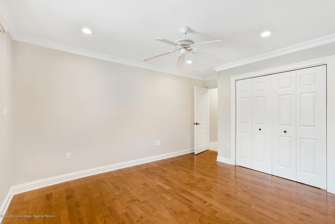 Photo of 9 S Tamarack Drive
