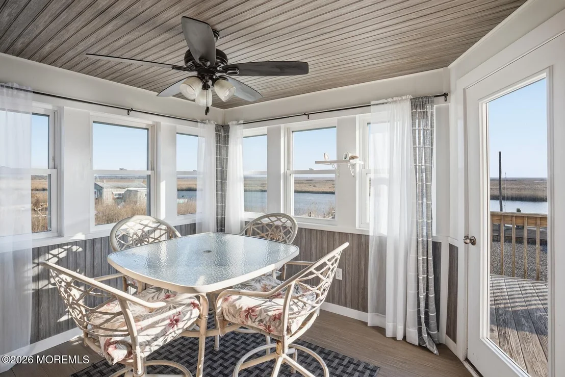 Photo of 322 Dock Road