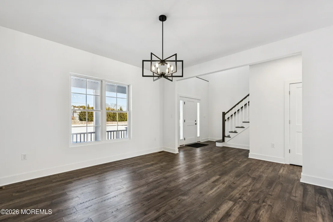 Photo of 140 Locust Avenue