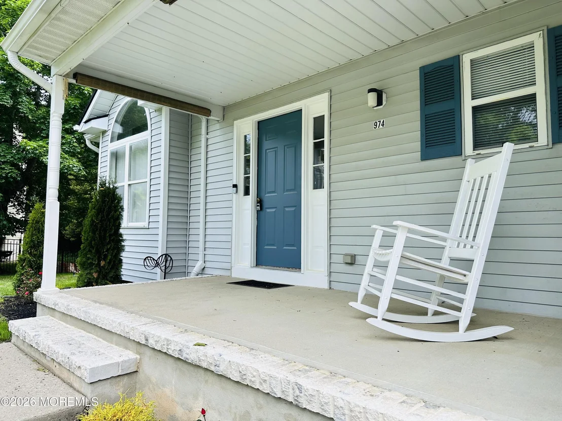 Photo of 974 Ridge Road