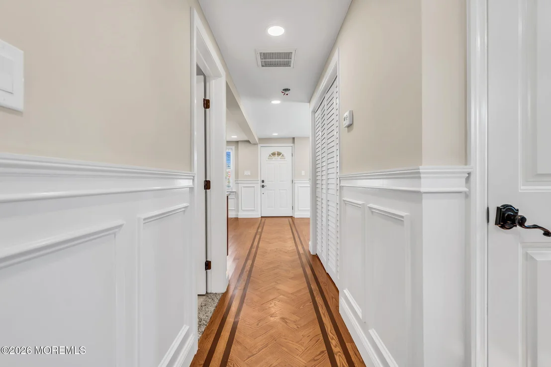 Photo of 439 Clark Avenue