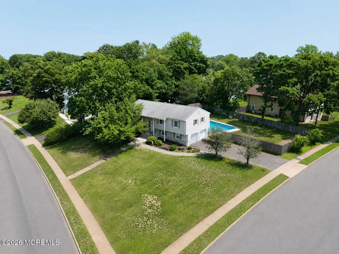 Photo of 420 Crestview Terrace