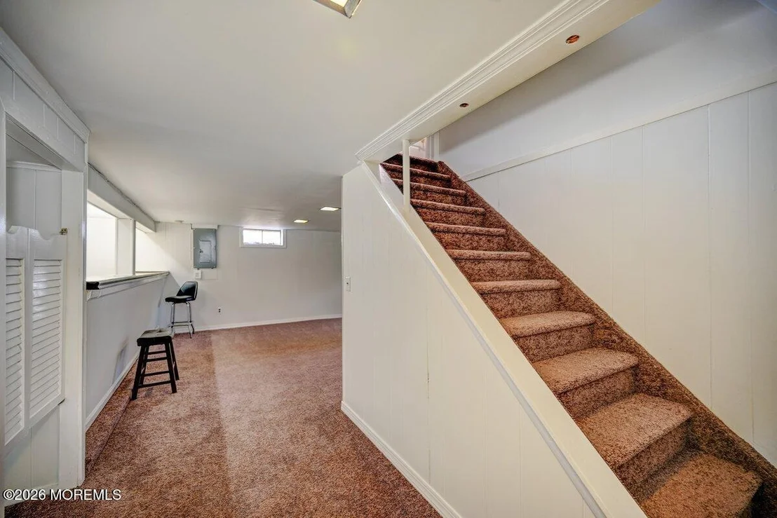 Photo of 6 Meadowbrook Drive