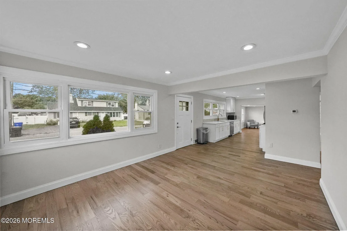 Photo of 105 Roosevelt Drive
