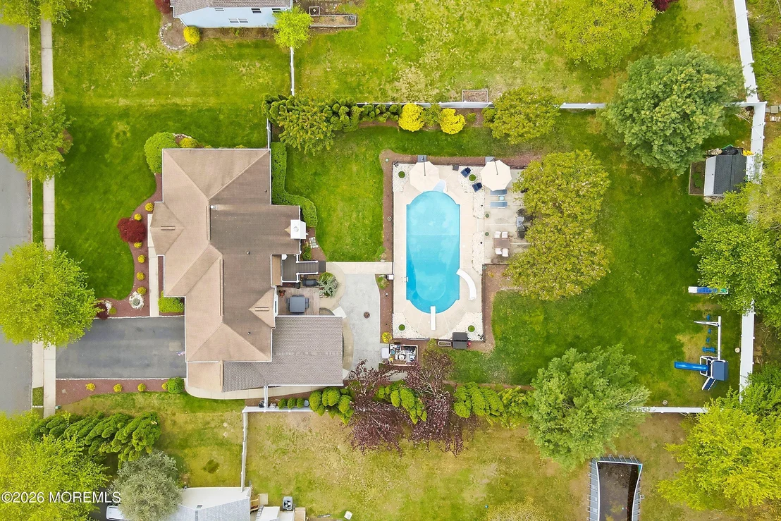 Photo of 8 Arboretum Drive