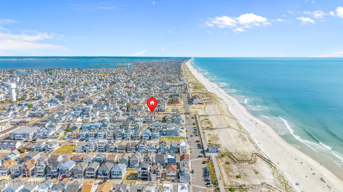 Photo of 3 7th Avenue