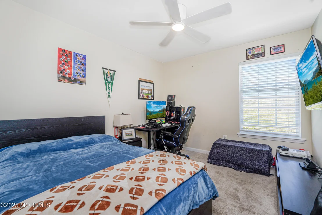 Photo of 1 Pondview Drive