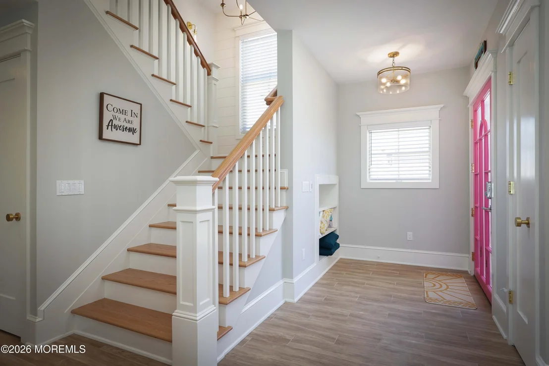 Photo of 116 8th Avenue