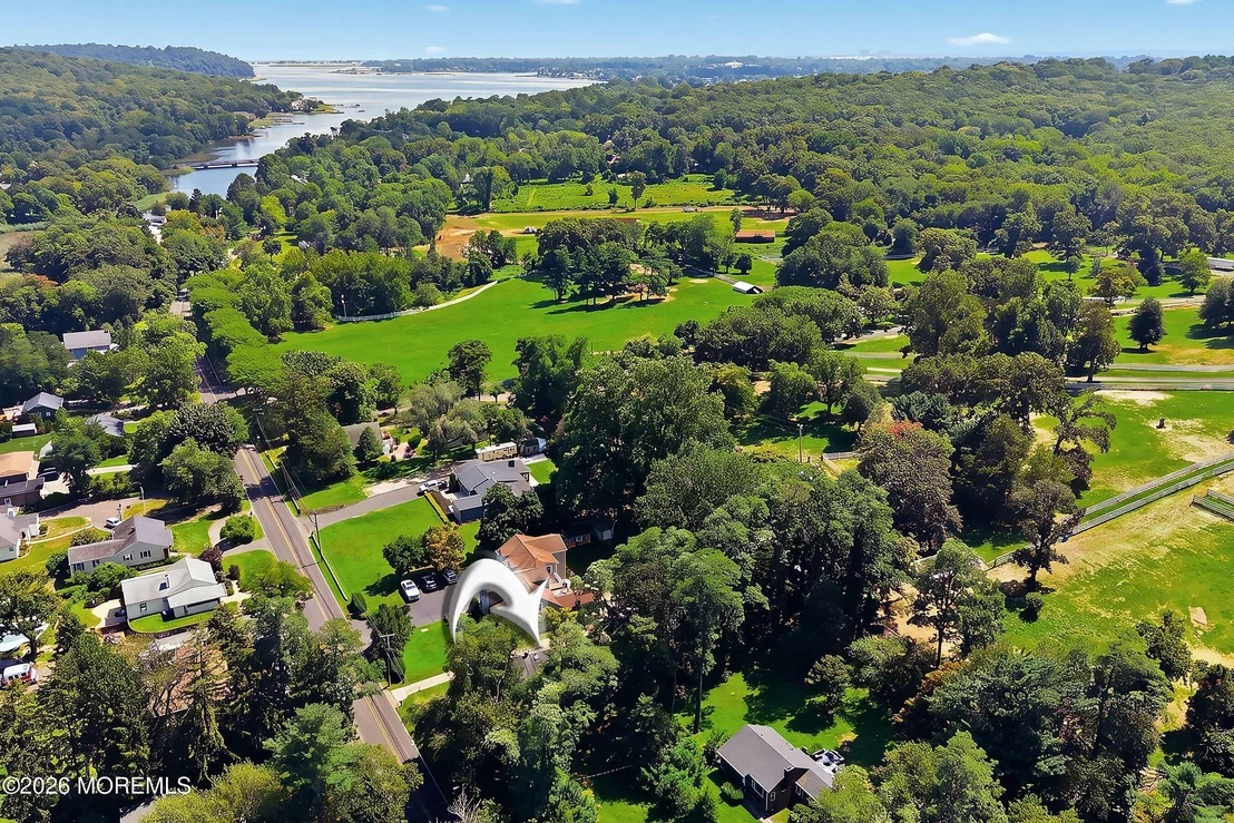Photo of 642 Locust Point Road