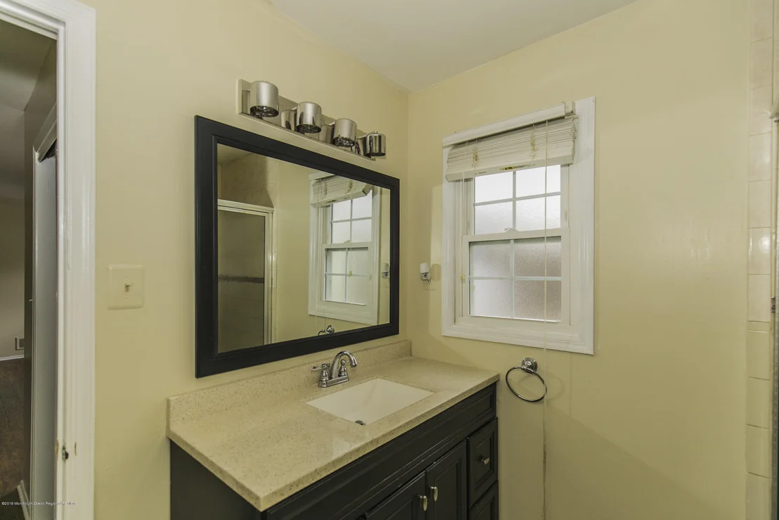 Photo of 58 Oak Knoll Drive