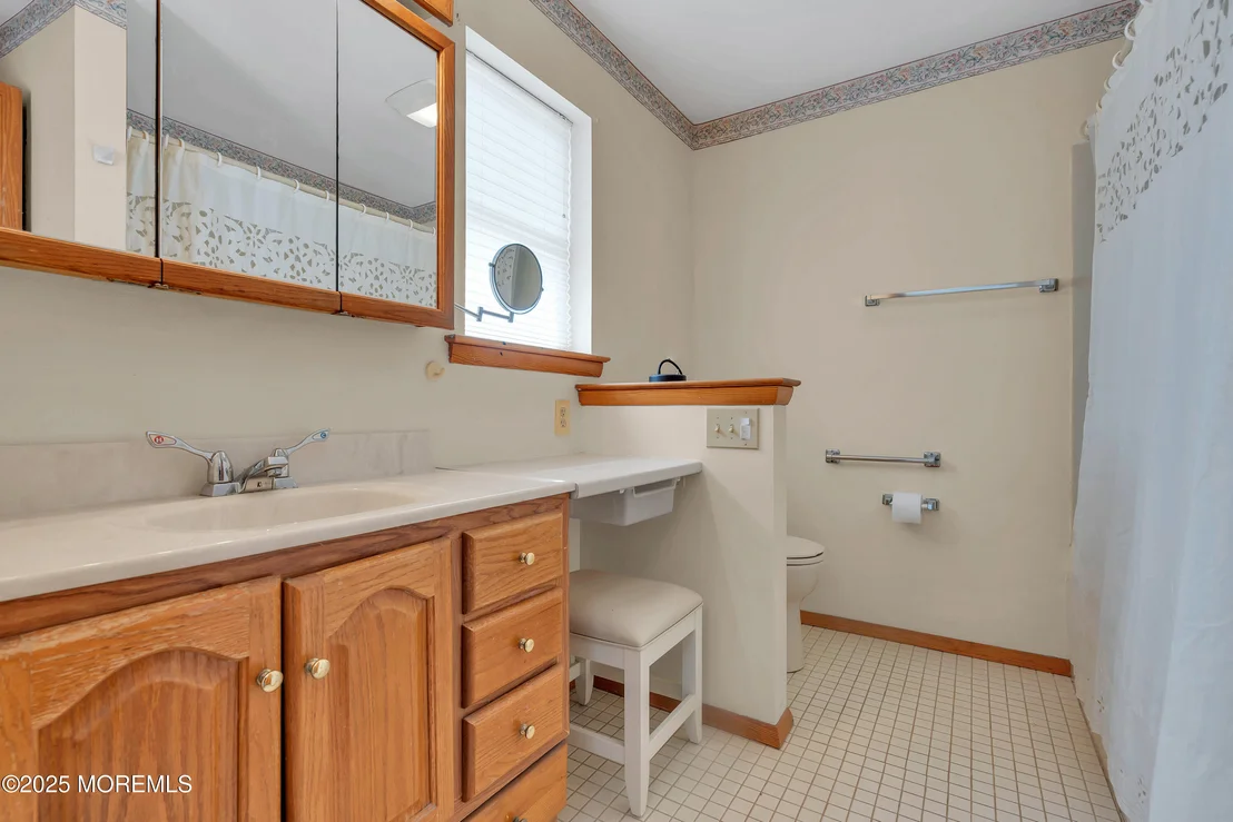 Photo of 75 Minerva Avenue
