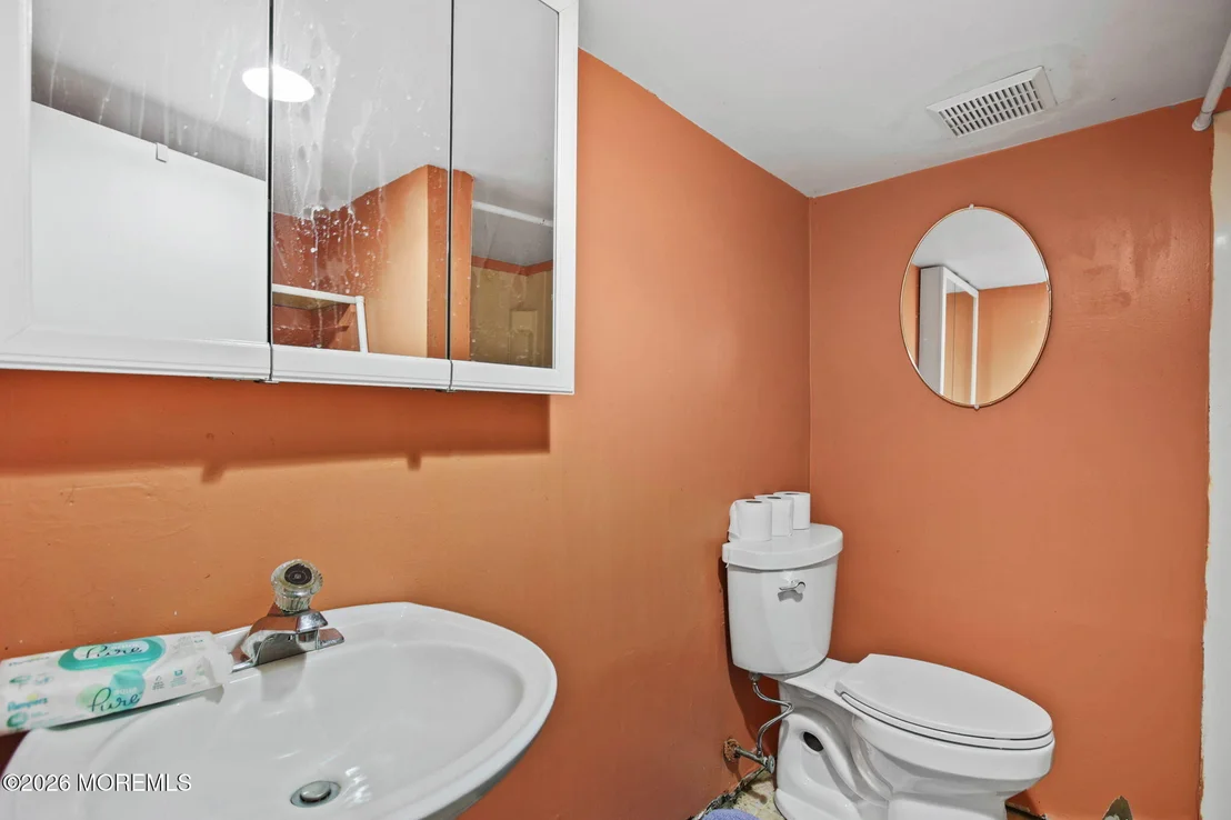 Photo of 30 S Lakeview Drive