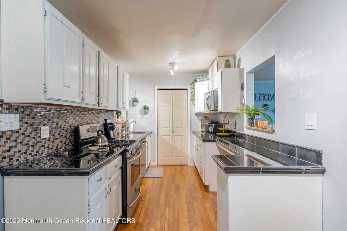Photo of 1147 Overlook Drive