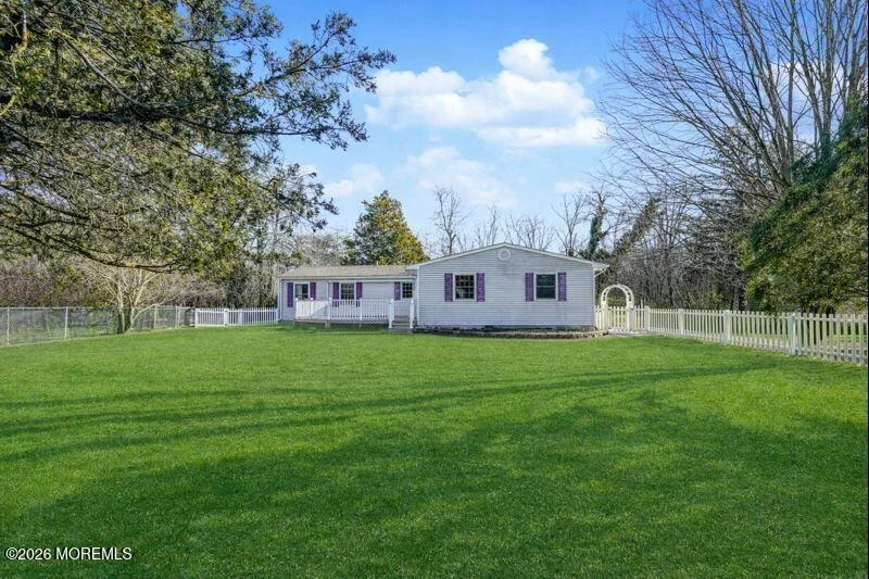 Photo of 66 Cedar Swamp Road