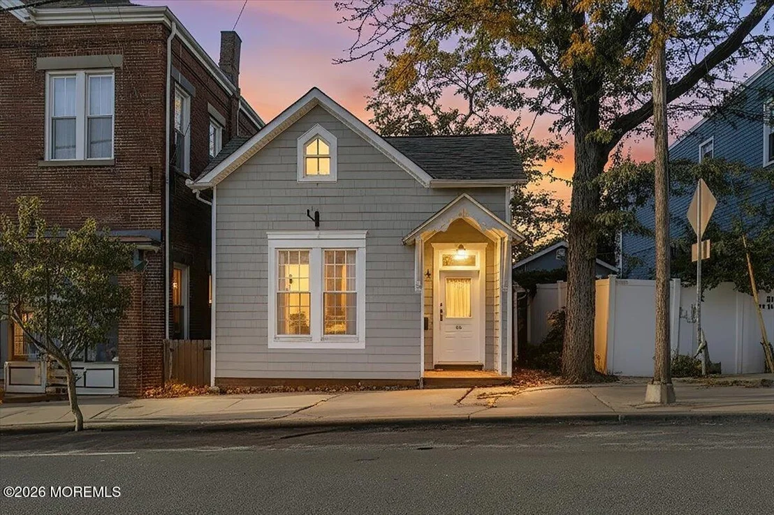 Photo of 55 E Front Street