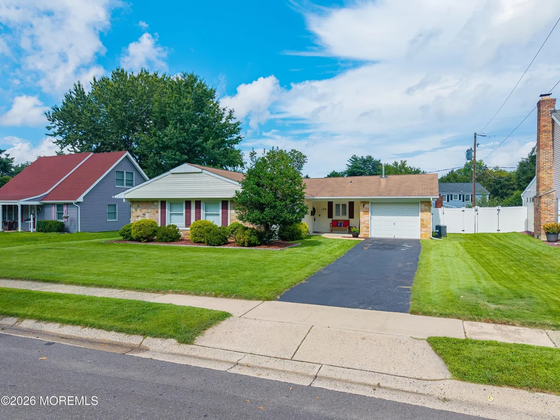 Photo of 164 Idlebrook Lane
