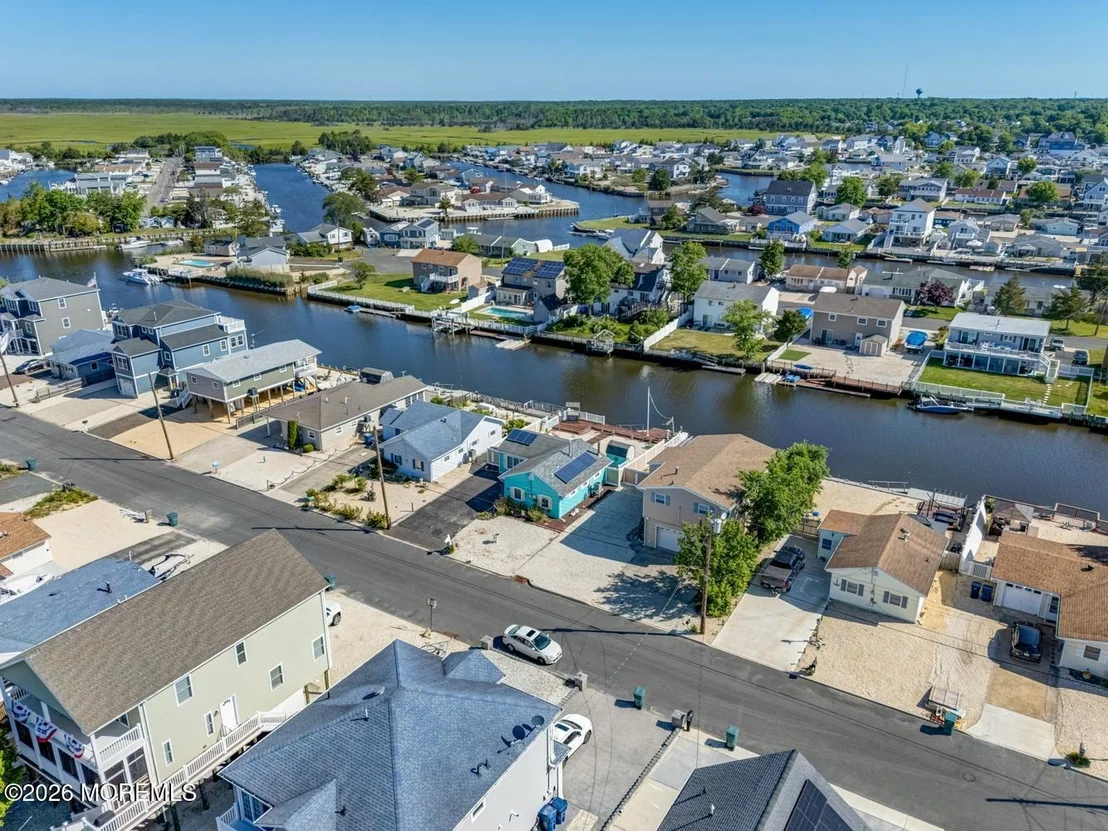 Photo of 30 W Mohawk Drive