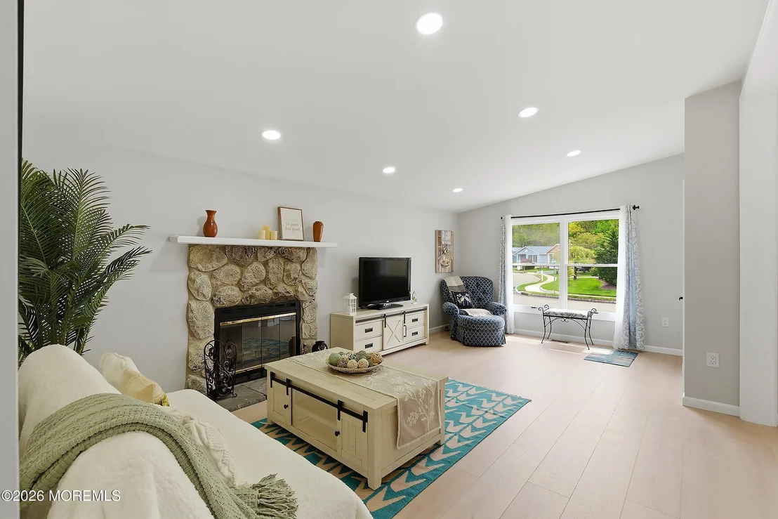 Photo of 27 Brookview Lane