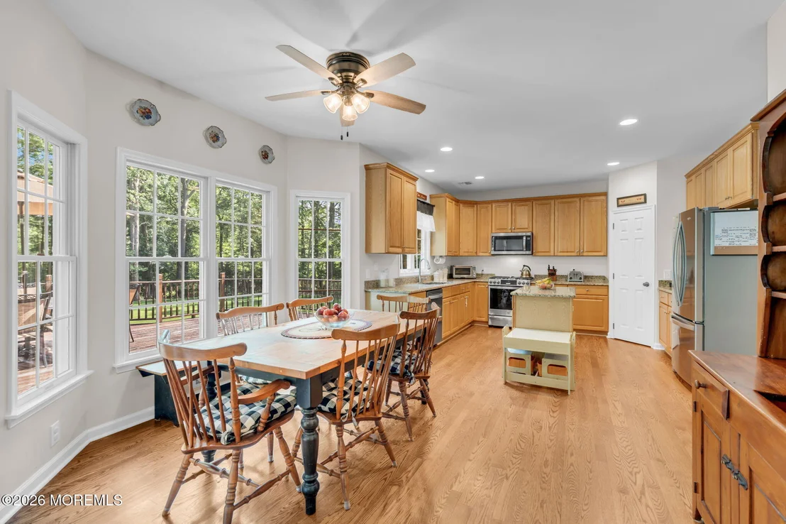 Photo of 2093 Overbrook Drive
