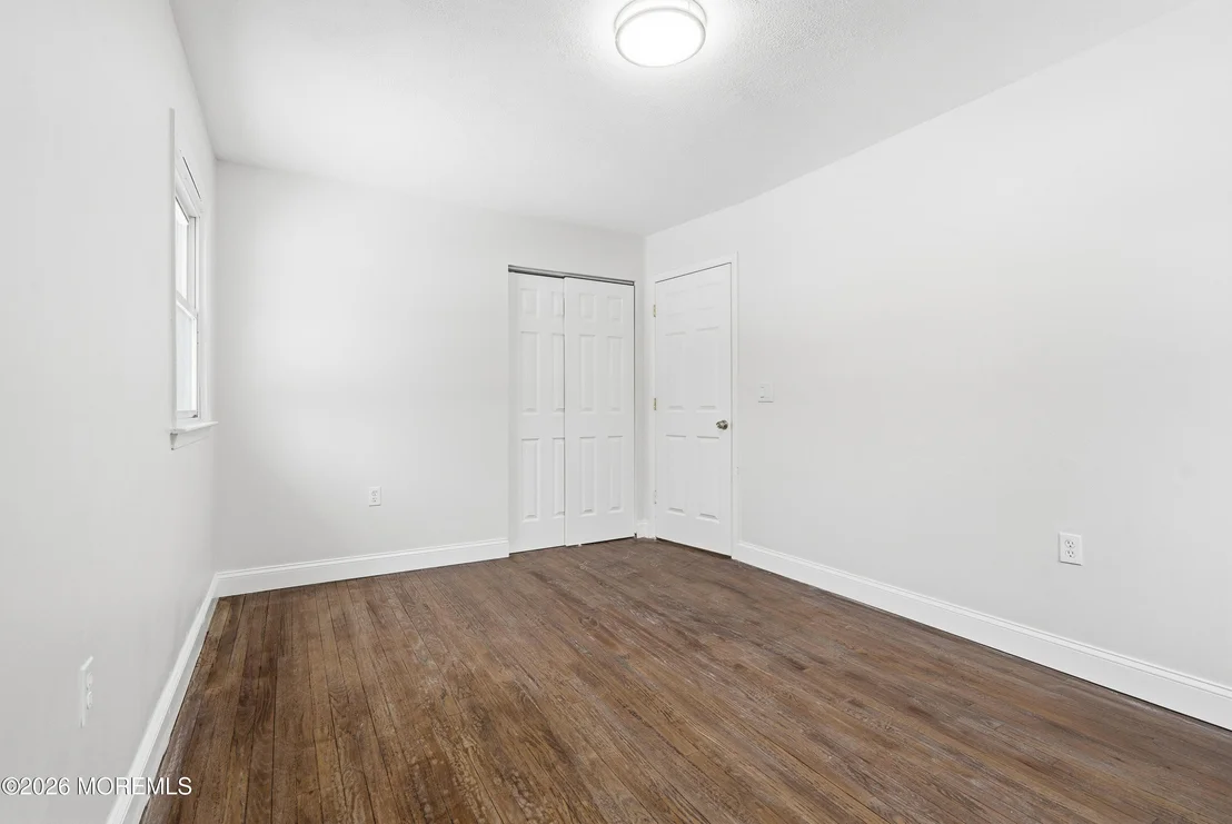 Photo of 16 Crest Road