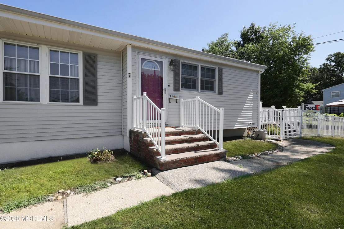Photo of 7 Parkview Drive